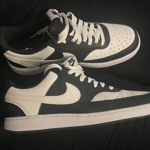 Nike Black & White Low-Top Sneakers with White Swoosh